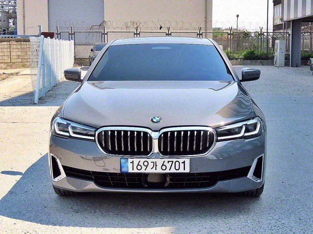 BMW 5ø(7)  530i Ÿ