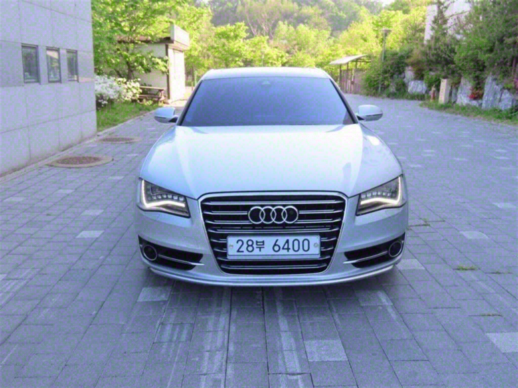 ƿ A8(3) 4.2 FSI Ʈ LWB 