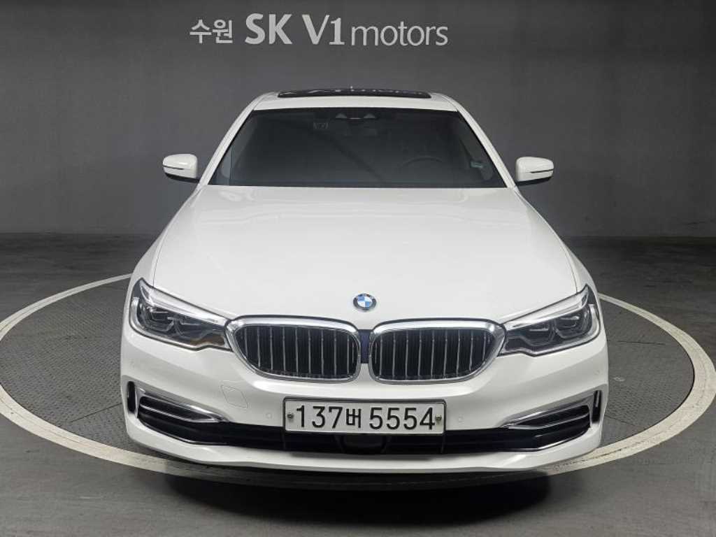 BMW 5ø(7)  530e Ÿ  ÷