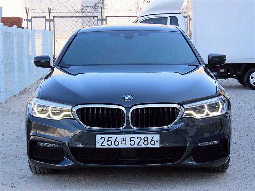 BMW 5ø(7)  530i xDrive M ÷