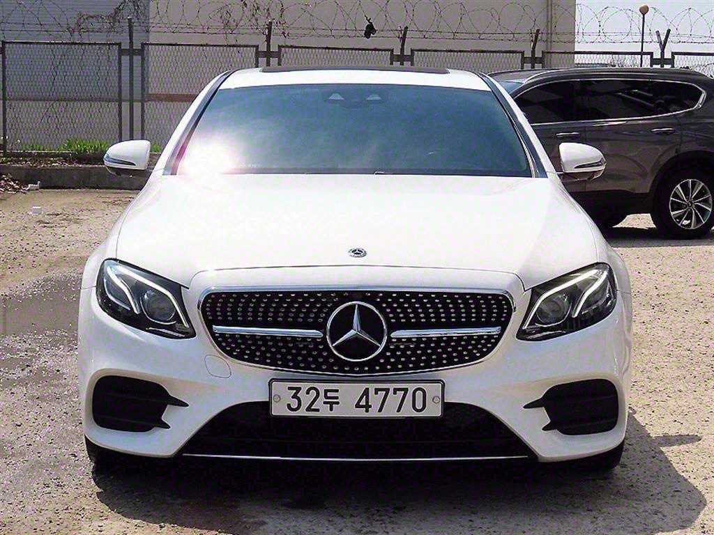  EŬ(5) E300 AMG 