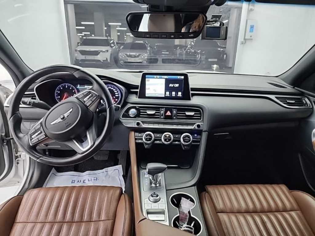 ׽ý G70 2.0T AWD Ʈ