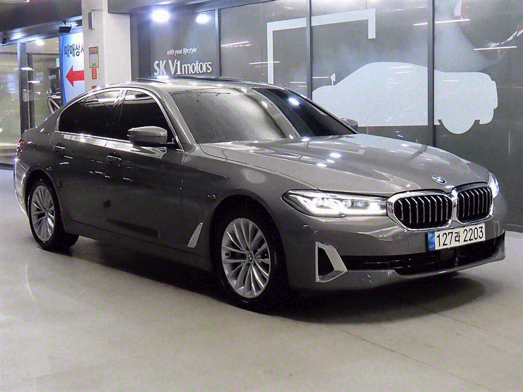 BMW 5ø(7)  530i xDrive Ÿ