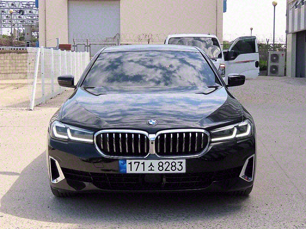 BMW 5ø(7)  520i ¼Ÿ