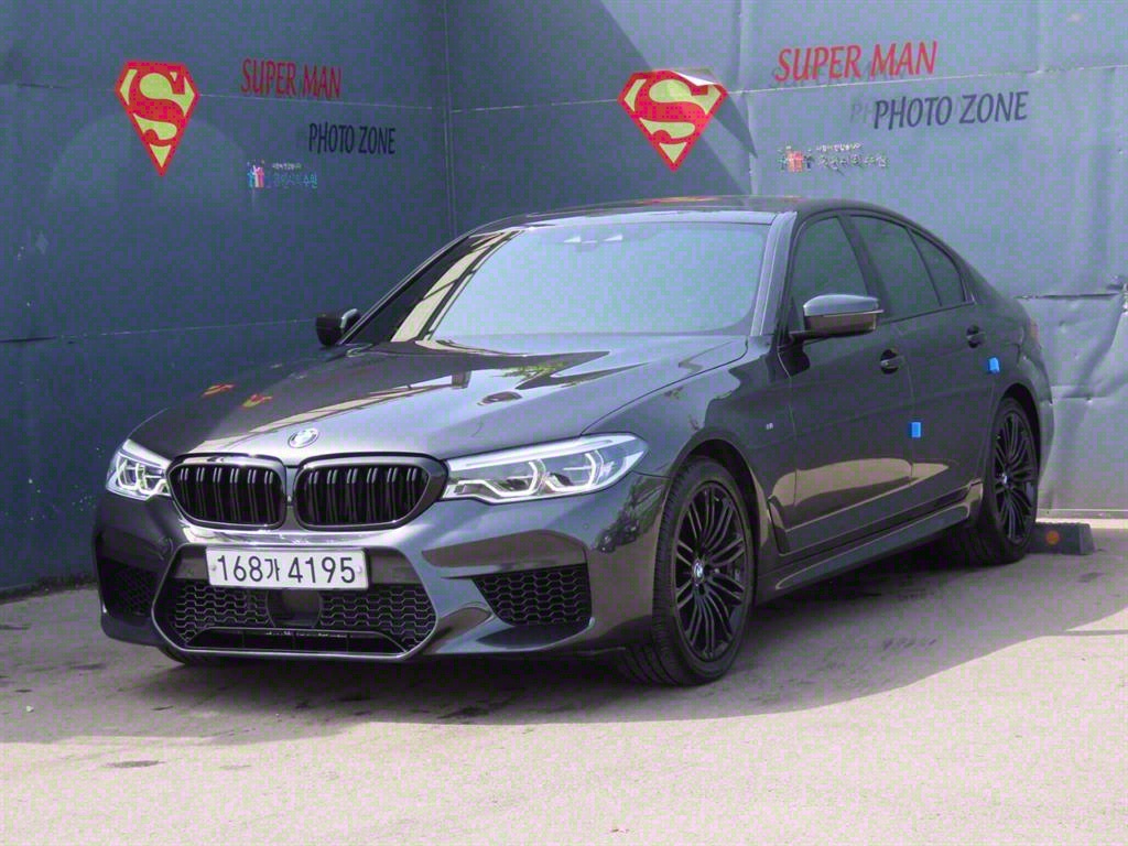 BMW 5ø(7)  530i xDrive M ÷