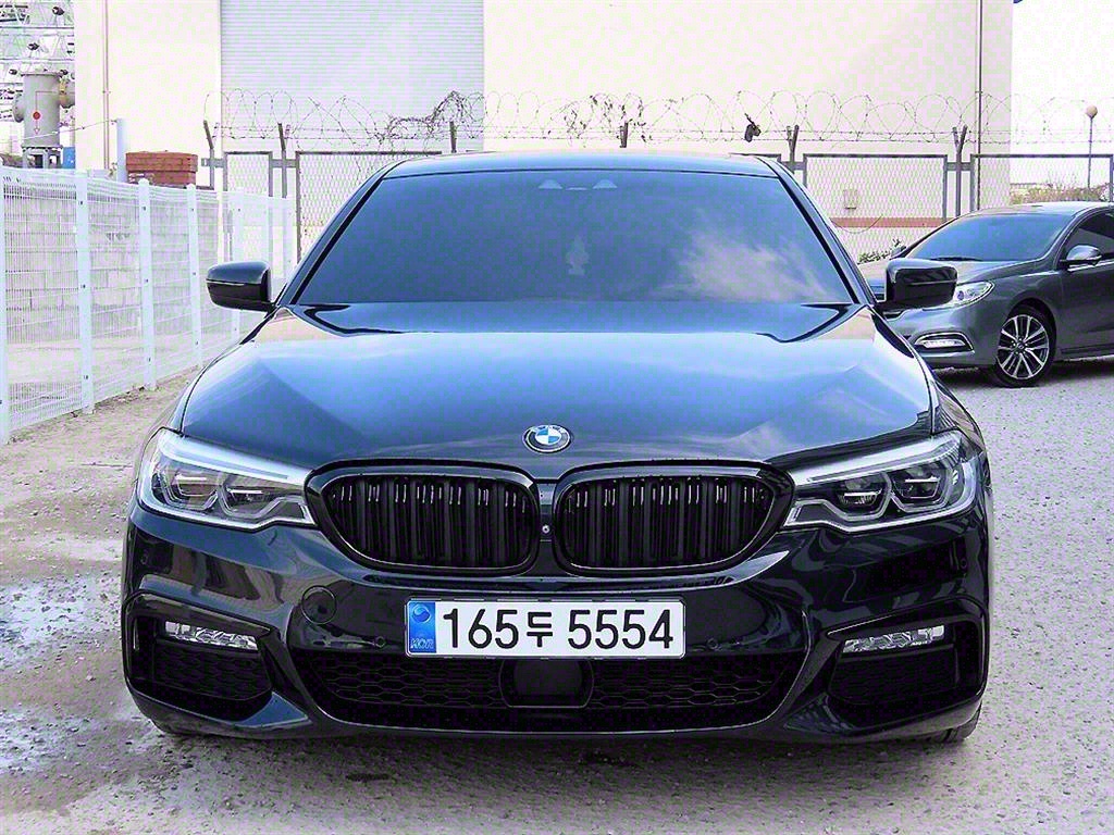 BMW 5ø(7)  520d xDrive M ÷