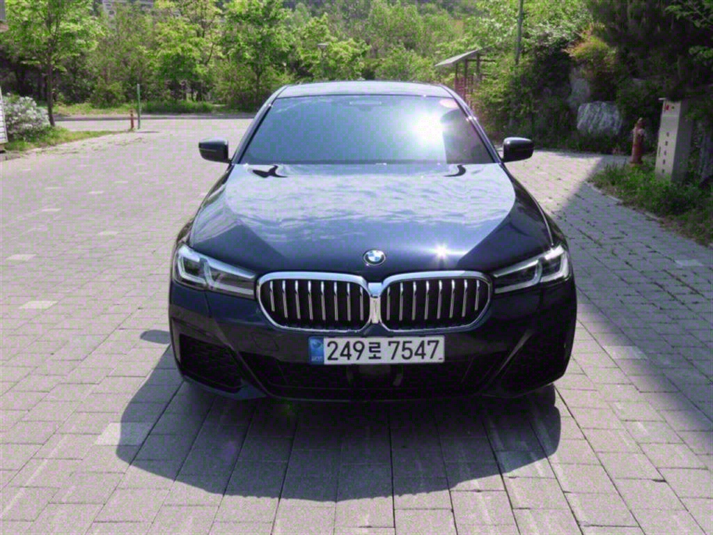 BMW 5ø(7)  530i M 