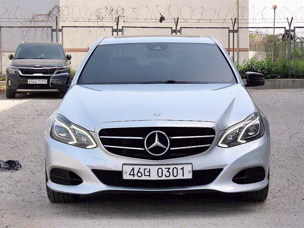  EŬ(4) E220 CDI  ƹ氡 