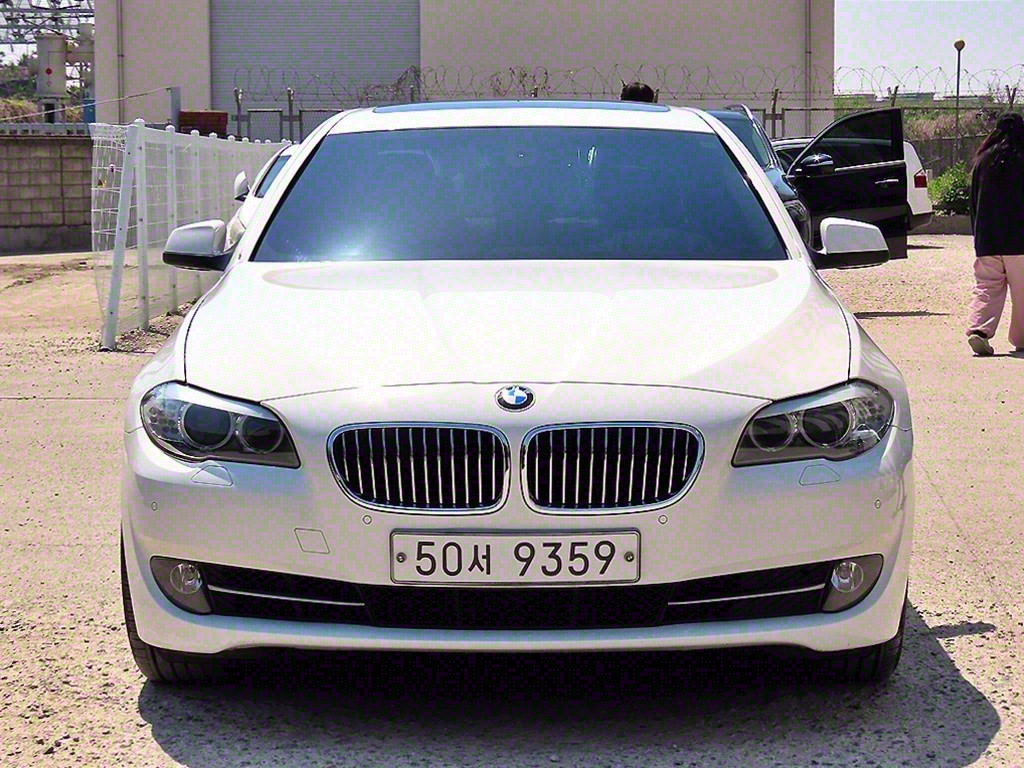 BMW 5ø(6) 528i 