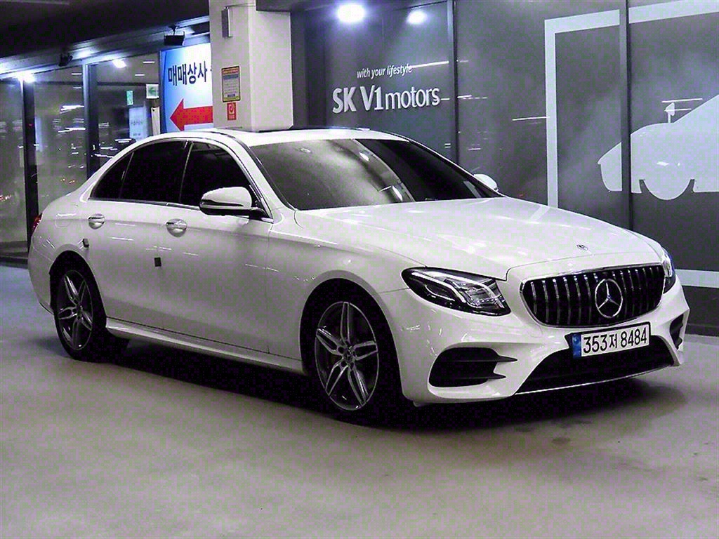  EŬ(5) E300 AMG 