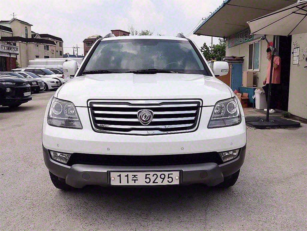  Ϻ  2WD QV300