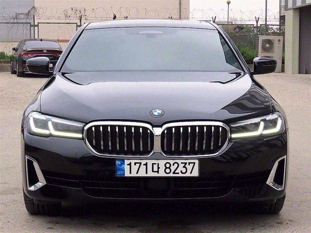BMW 5ø(7)  530i xDrive Ÿ