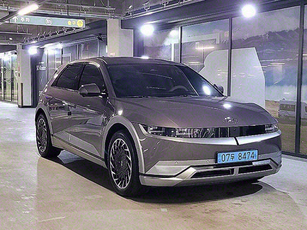  ̿ 5 EV AWD շ Ƽ