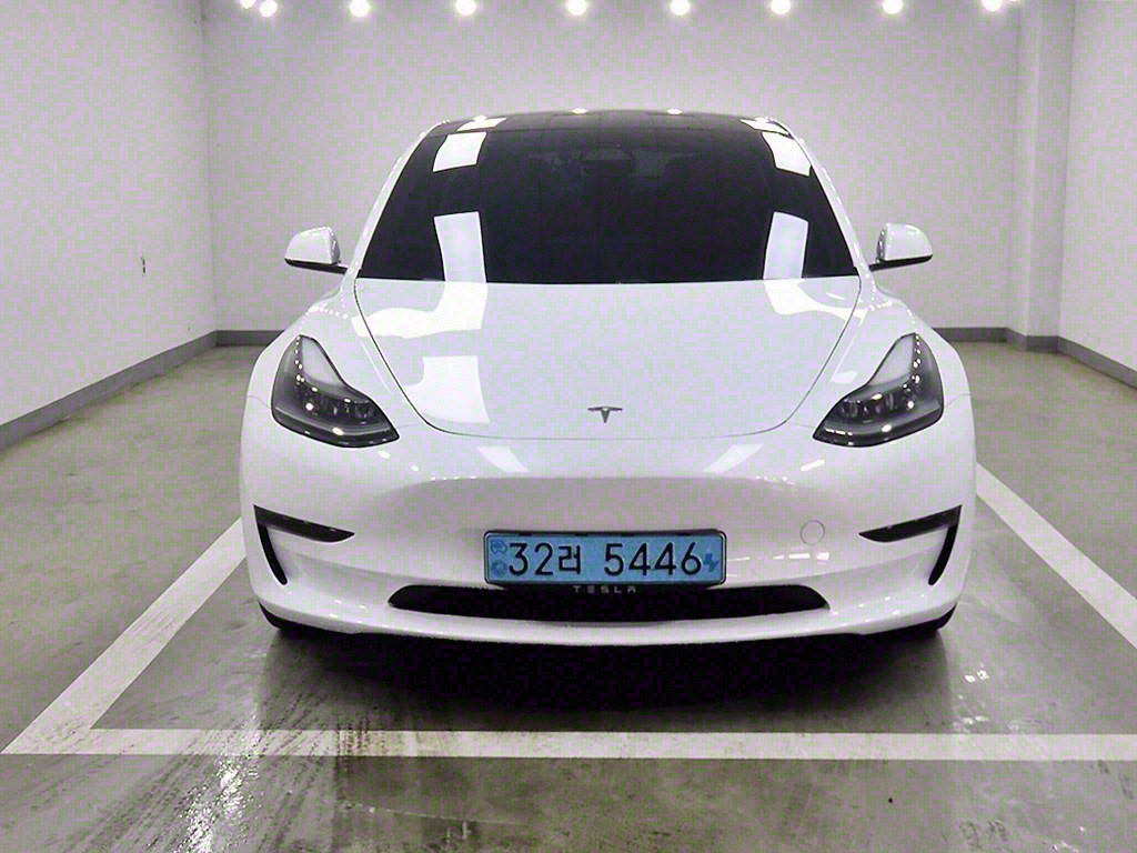 ׽  3 EV RWD Ĵٵ  ÷