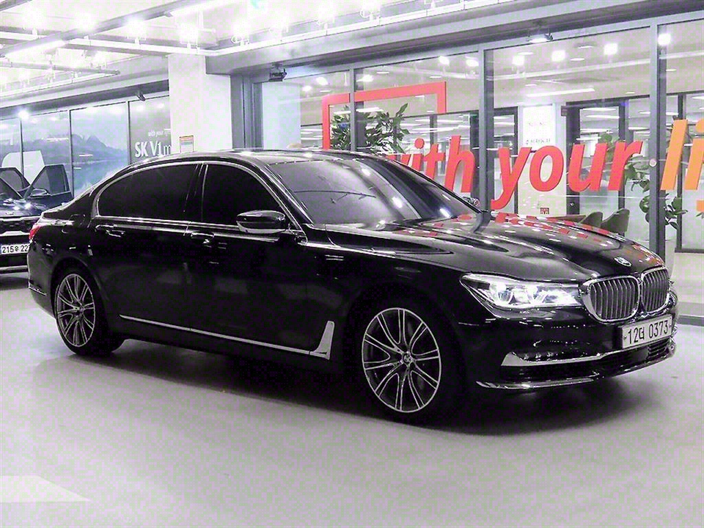 BMW 7ø(6) 750Li xDrive 100