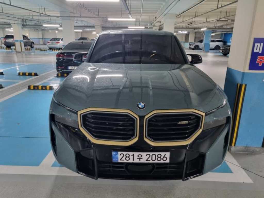 BMW XM 4.4 V8 PHEV ۽Ʈ
