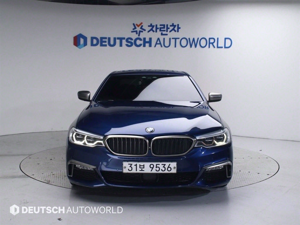 BMW 5ø(7)  520d xDrive M ÷