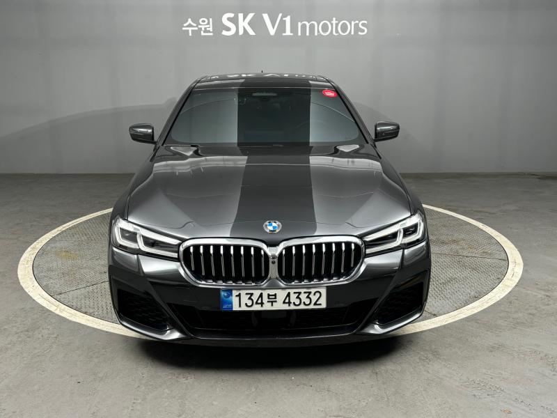 BMW 5ø(7)  520i M 
