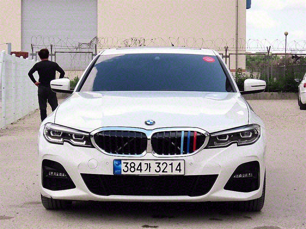 BMW 3ø(7) 320i M 