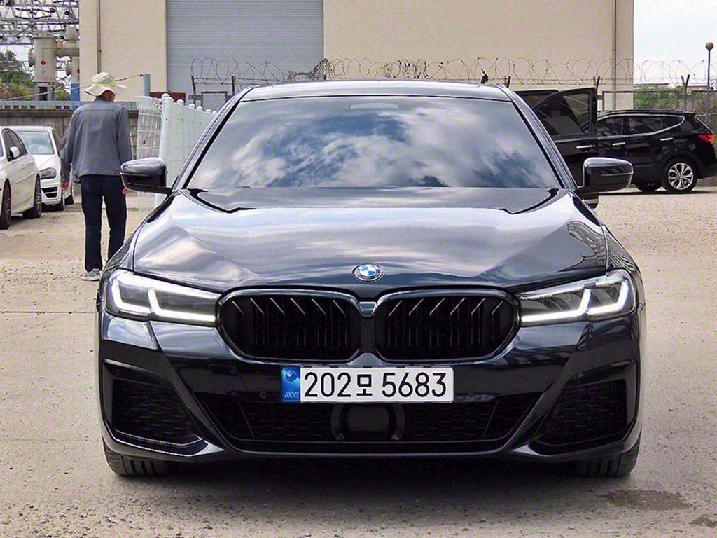 BMW 5ø(7)  530i M 