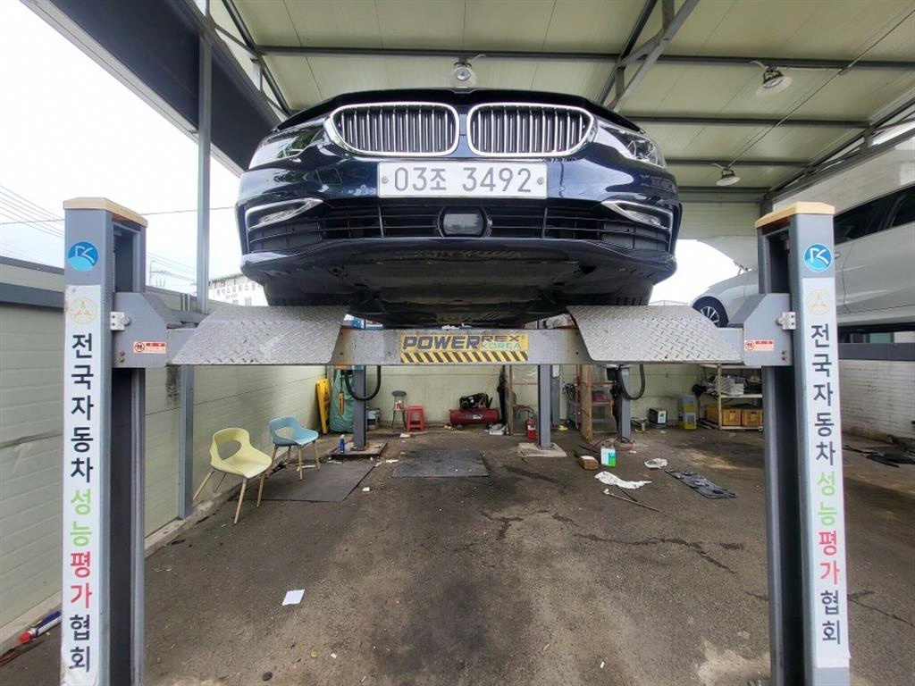 BMW 5ø(7)  520d Ÿ ν