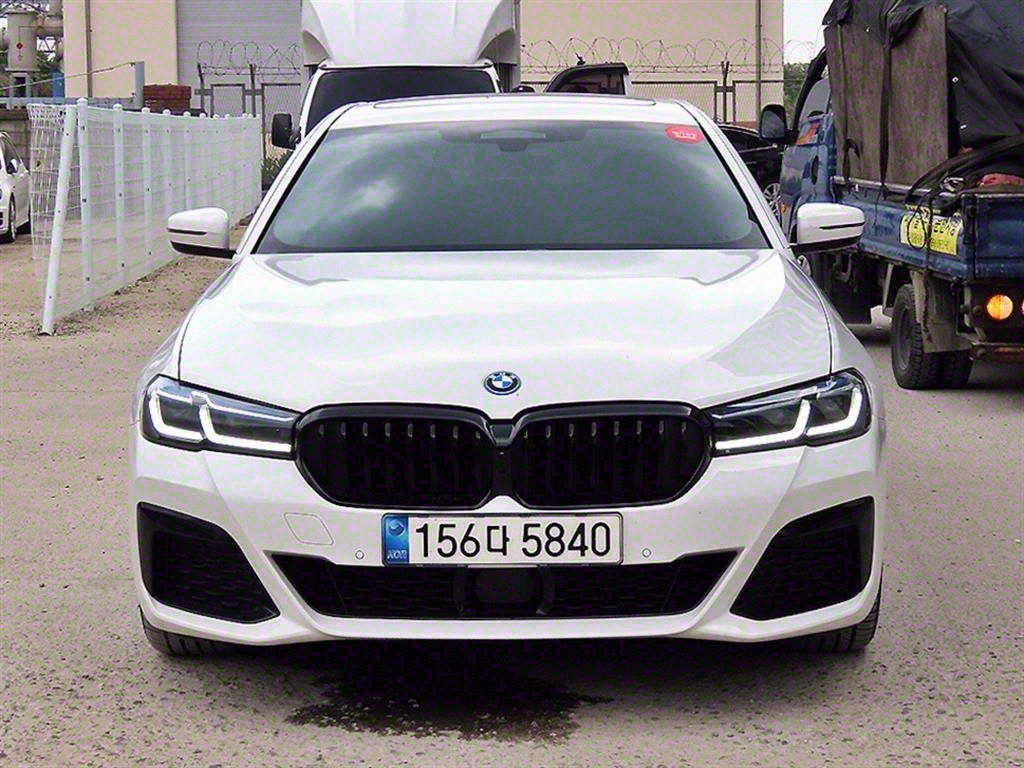 BMW 5ø(7)  530e M 