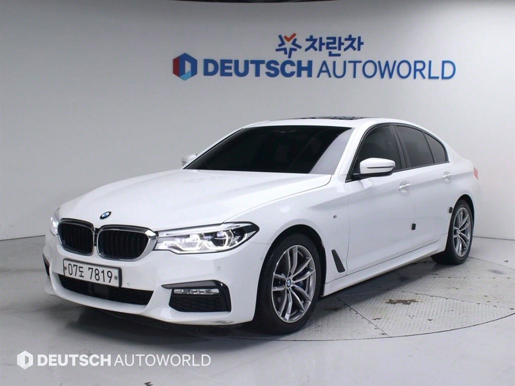 BMW 5ø(7)  530i M ÷