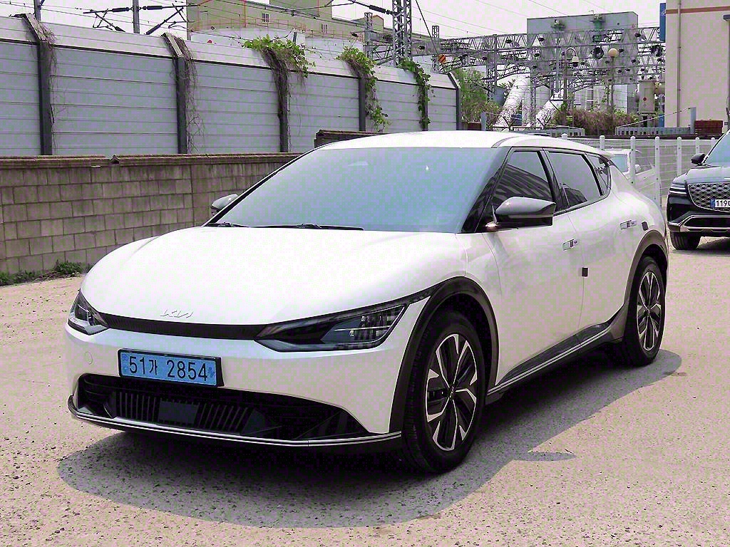  EV6   4WD 