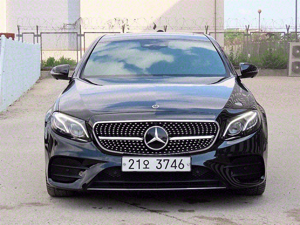  EŬ(5) E300 AMG 