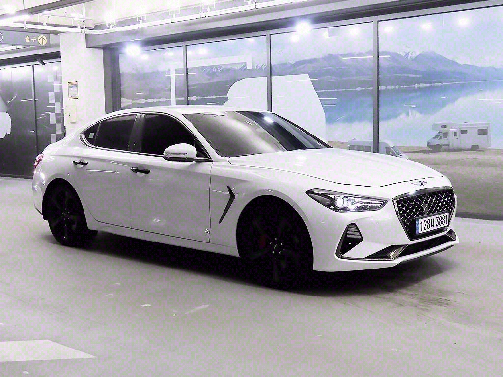 ׽ý G70 3.3T  AWD Ƽ