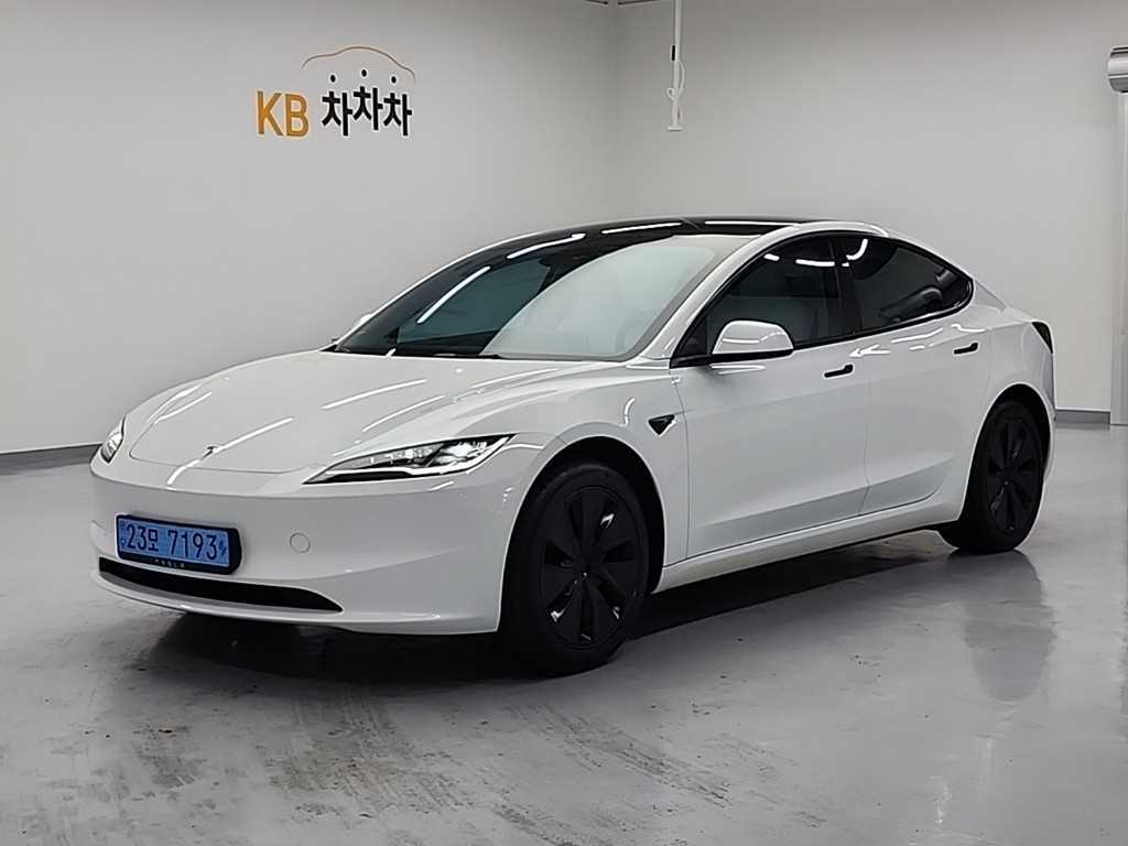 ׽  3 EV RWD 