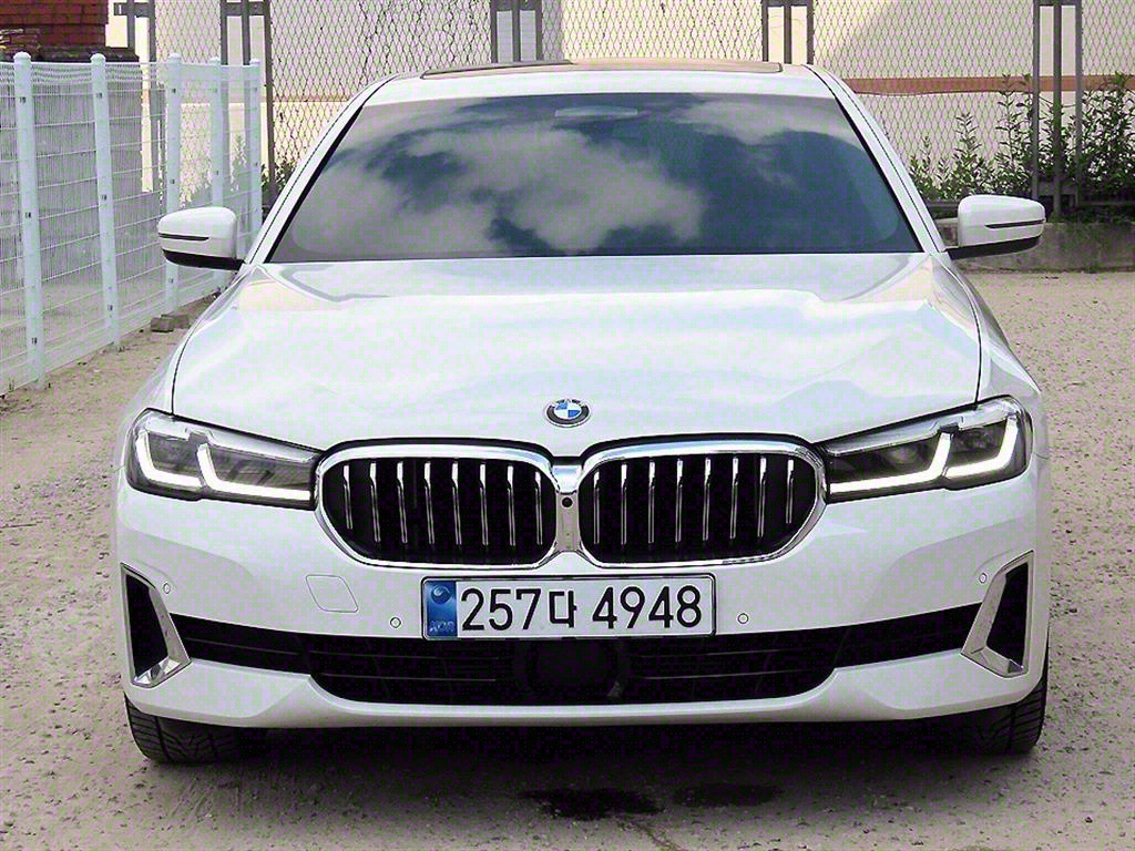 BMW 5ø(7)  523d Ÿ
