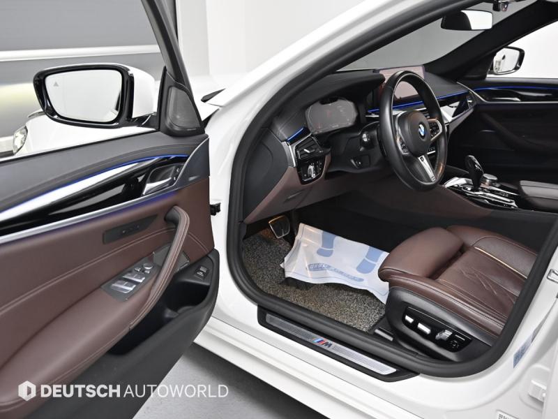 BMW 5ø(7)  530i M 