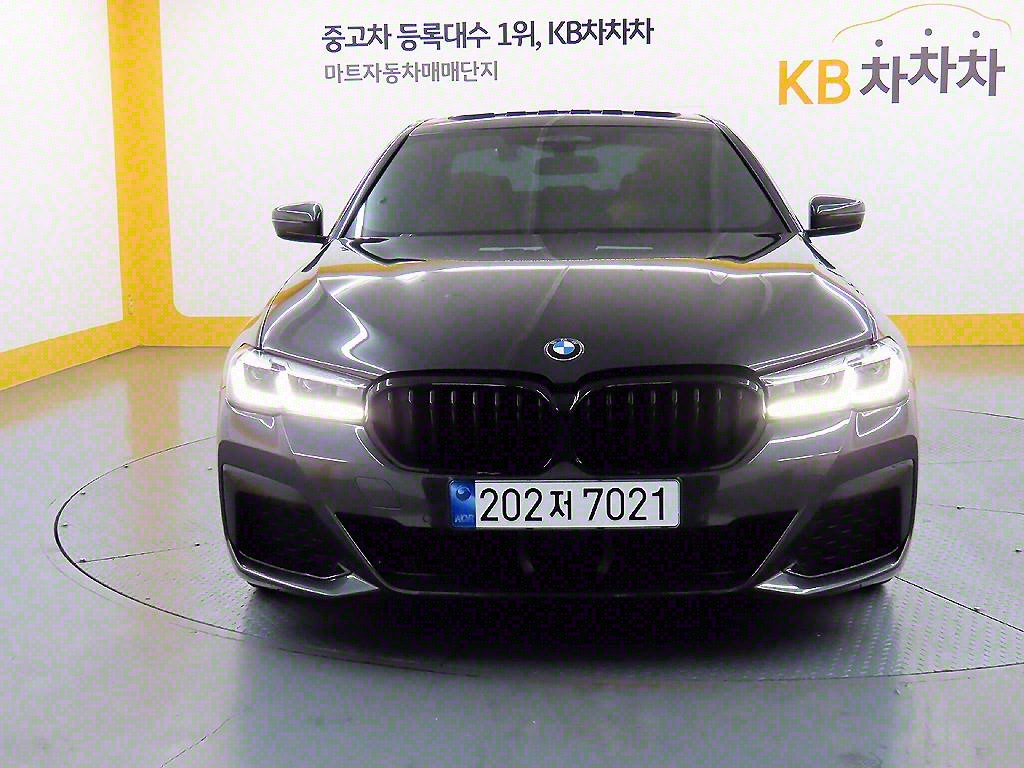 BMW 5ø(7)  520i M 