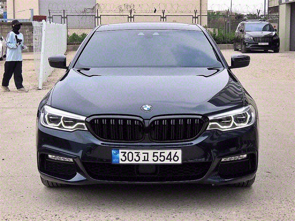 BMW 5ø(7)  530i xDrive M 