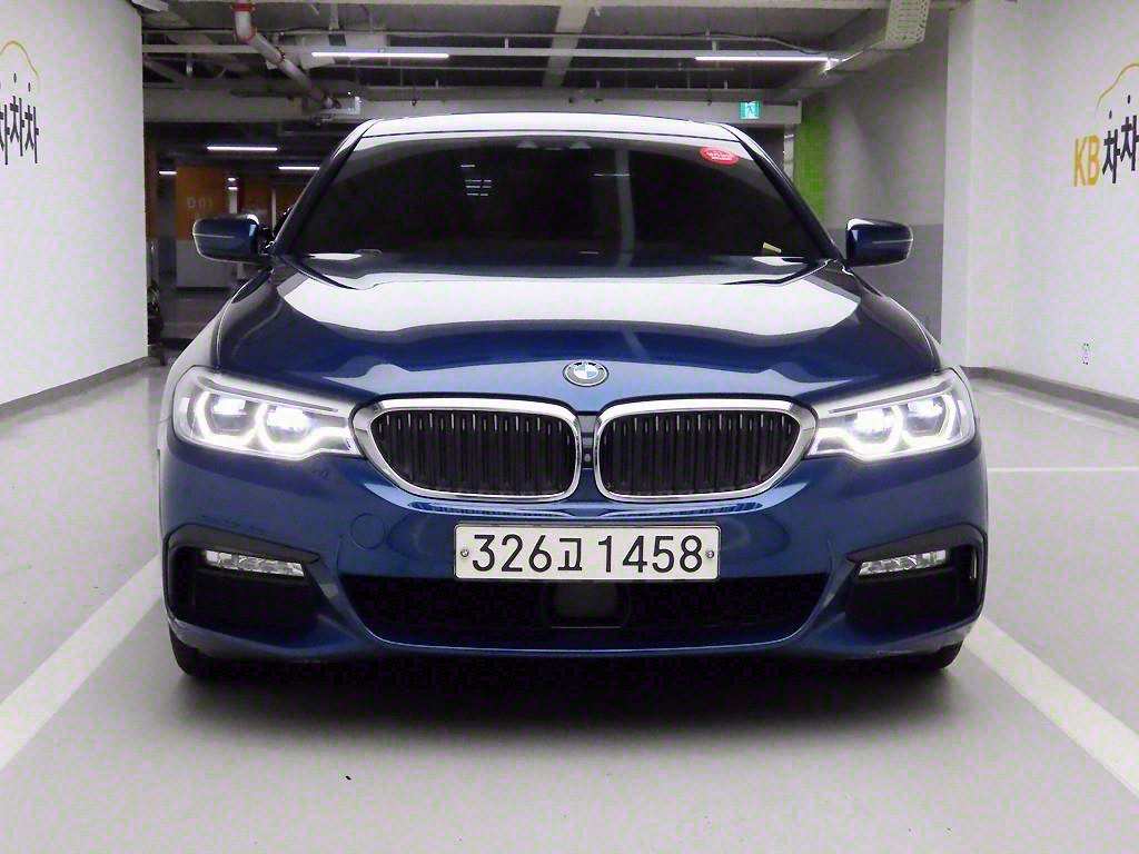 BMW 5ø(7)  530i xDrive M ÷