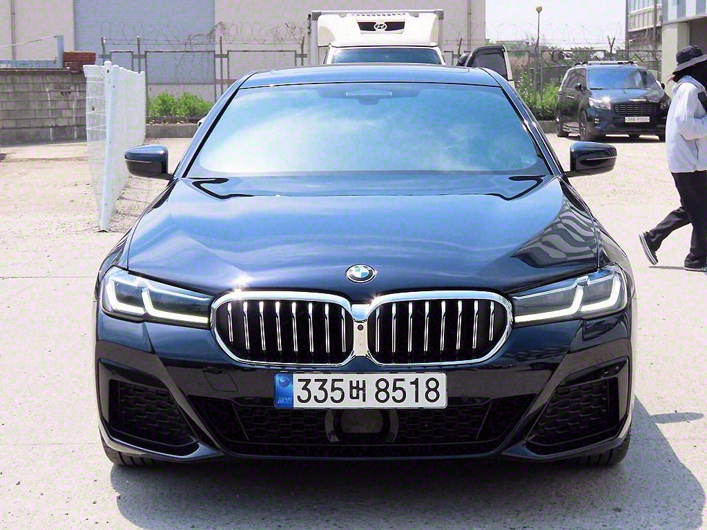 BMW 5ø(7)  530e M 