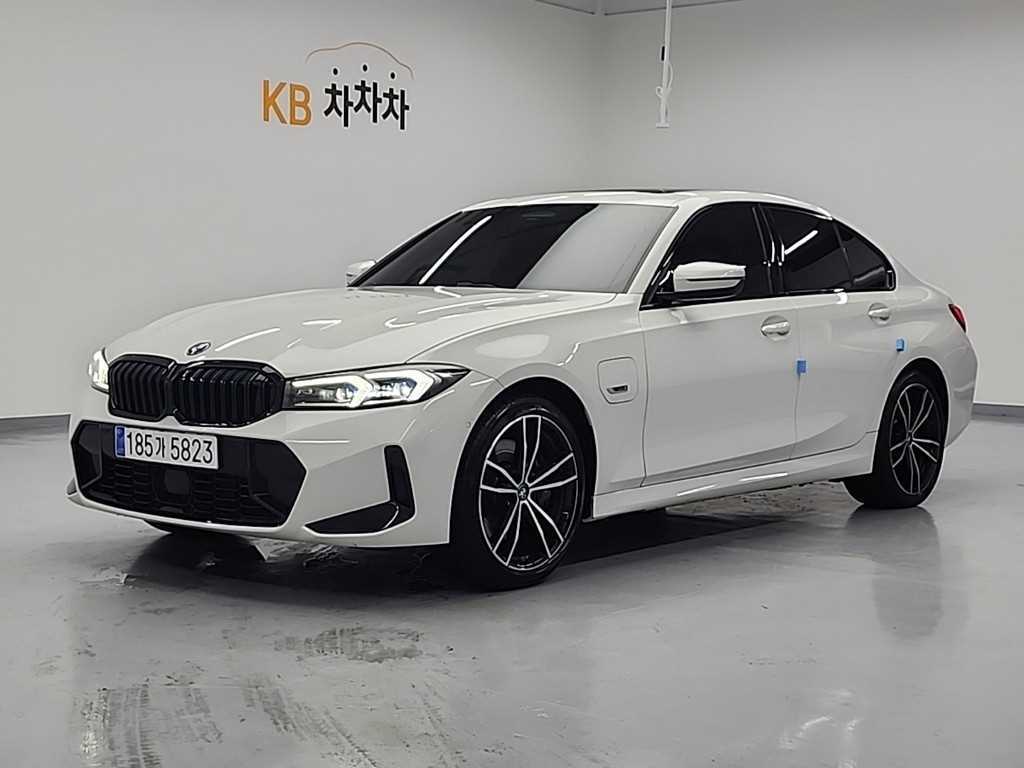 BMW 3ø(7) 330e M  