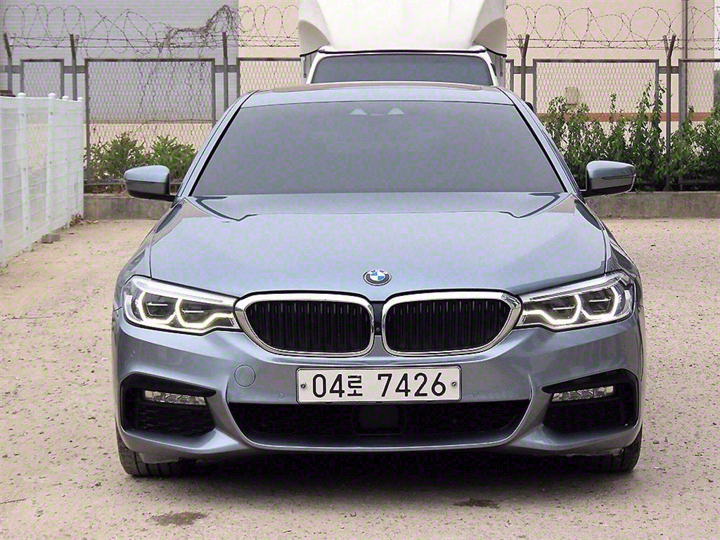 BMW 5ø(7)  520d M ÷