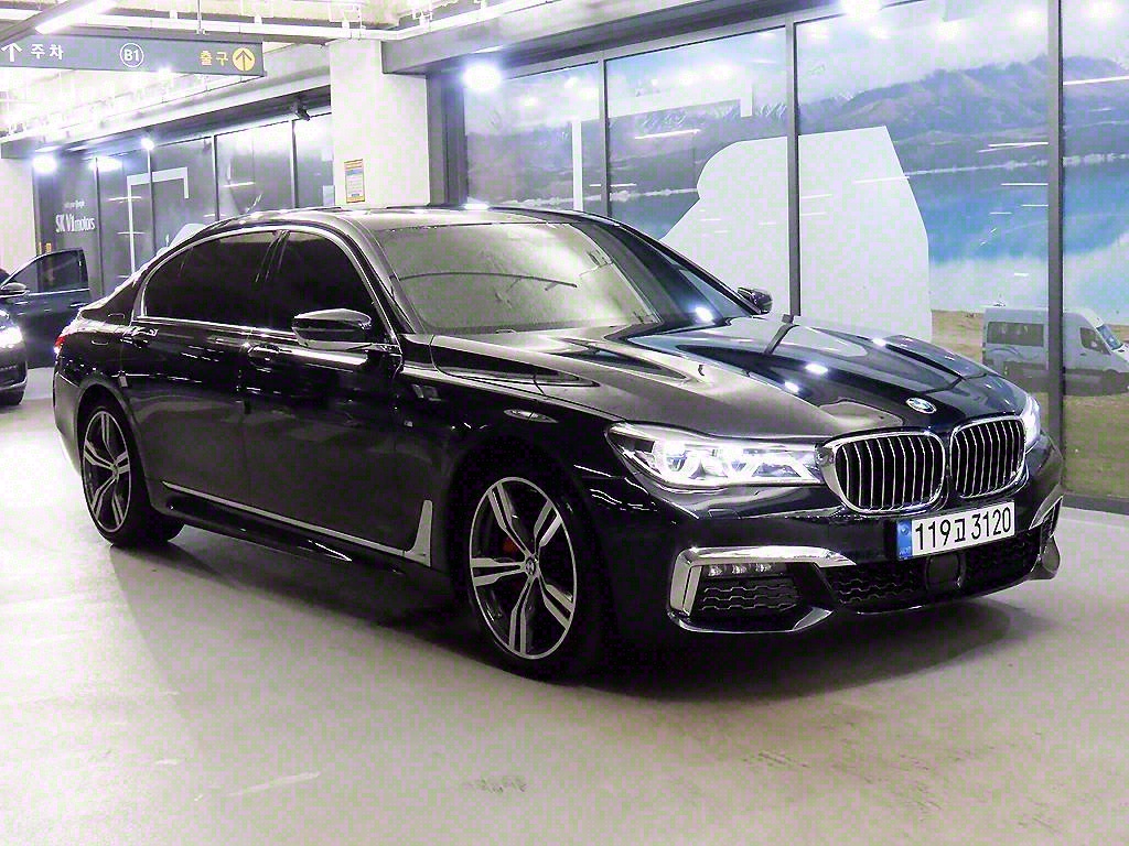 BMW 7ø(6) 740Li xDrive M