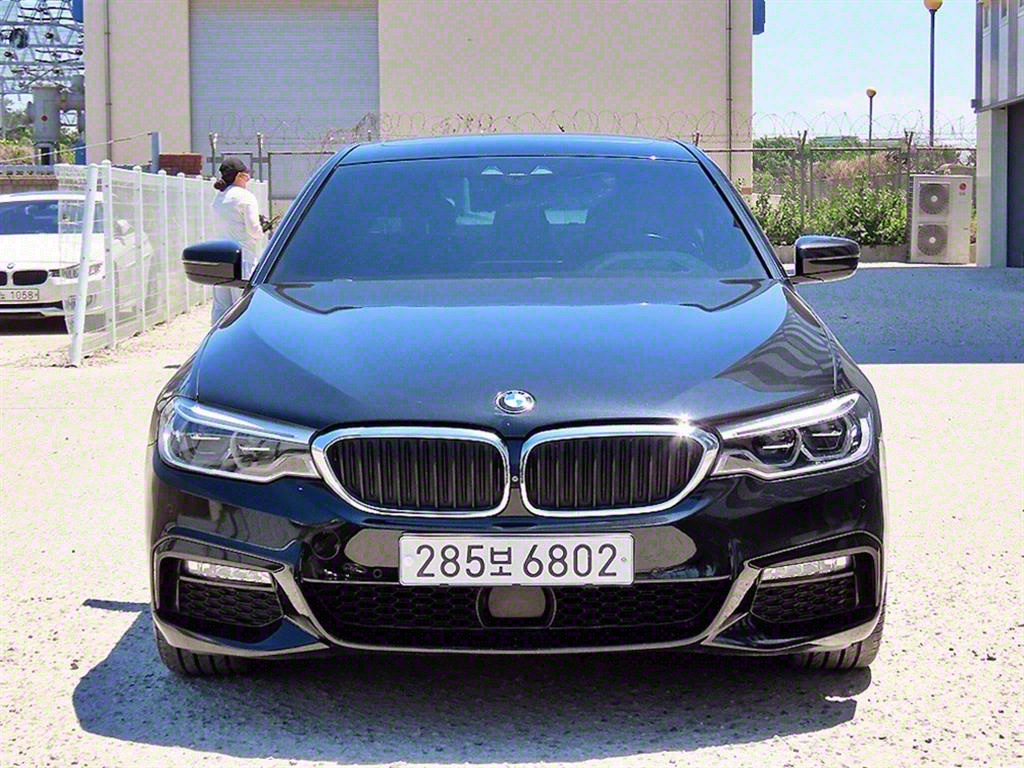 BMW 5ø(7)  530i xDrive 