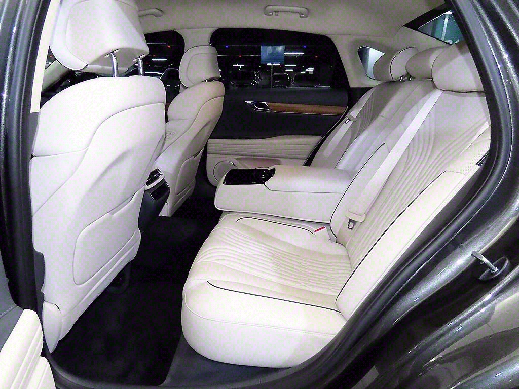 ׽ý  ôG80 ָ 3.5 AWD ⺻