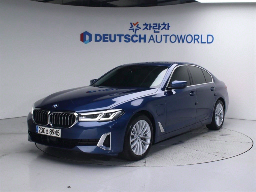 BMW 5ø(7)  530e Ÿ