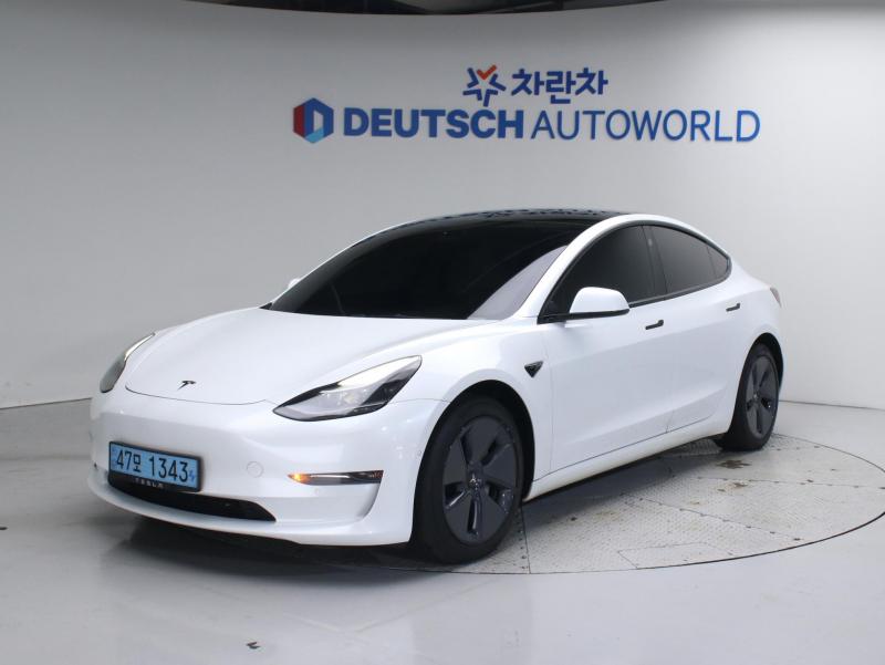 ׽  3 EV AWD  