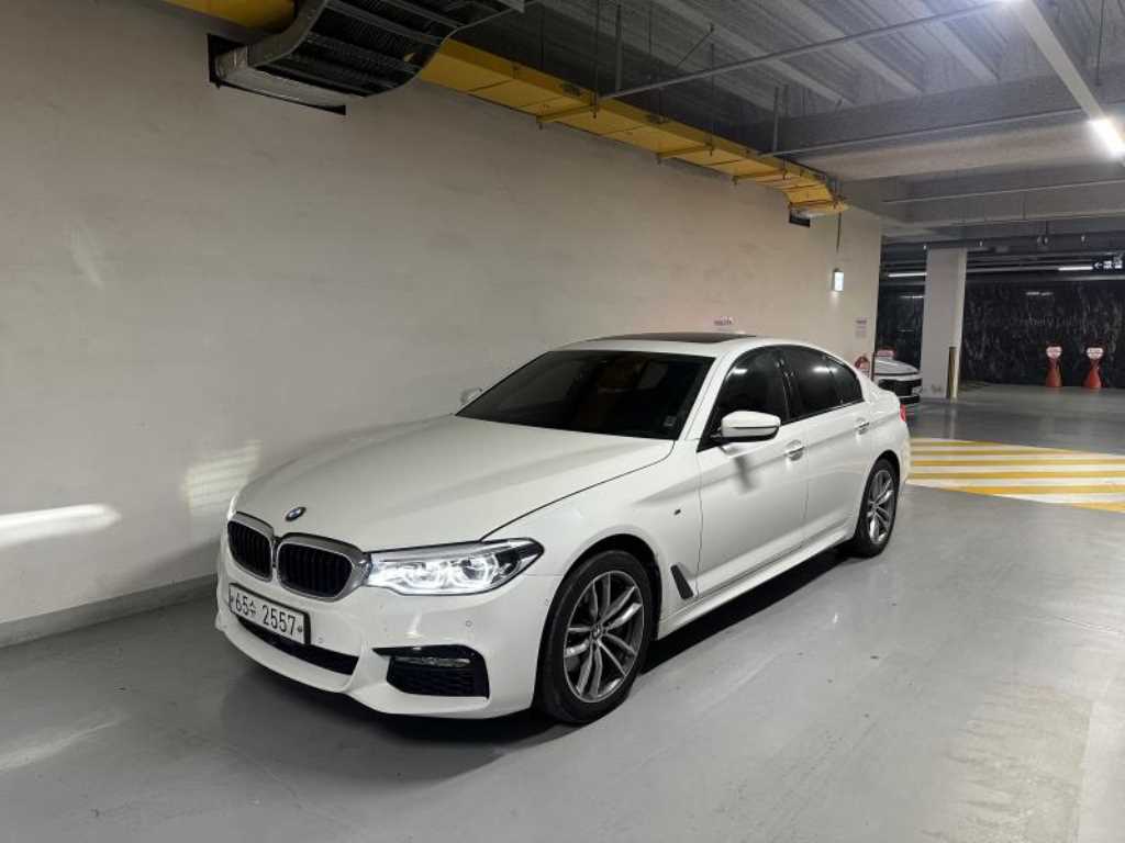 BMW 5ø(7)  530i xDrive M ÷