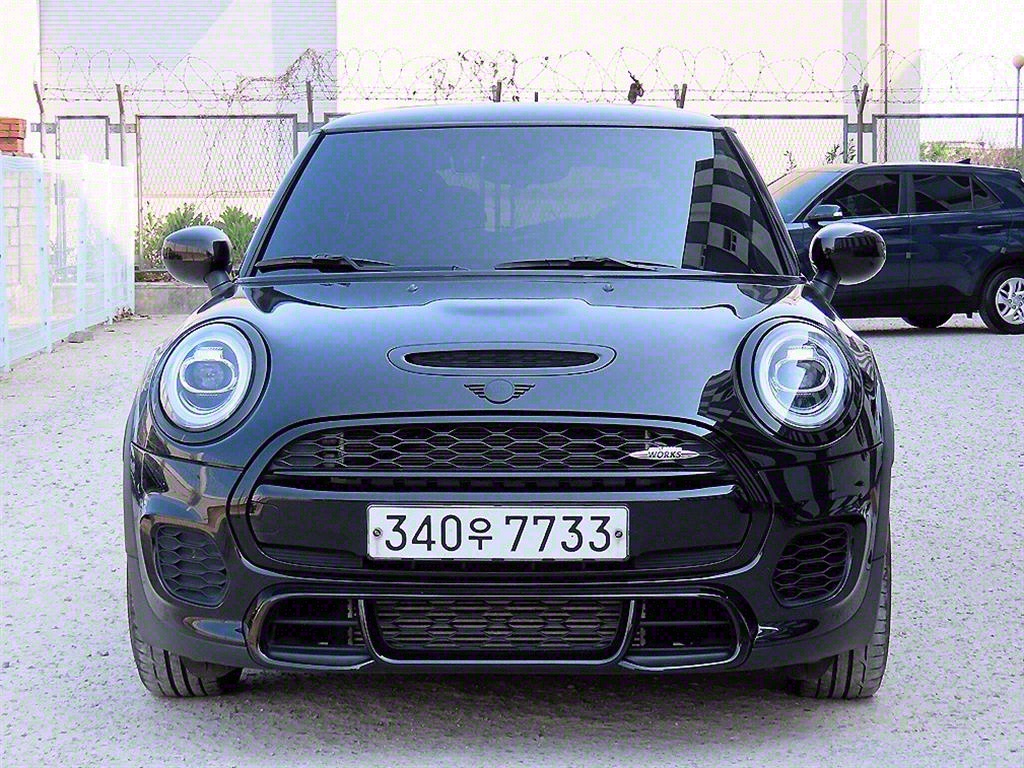 ̴ (3) 2.0 S JCW