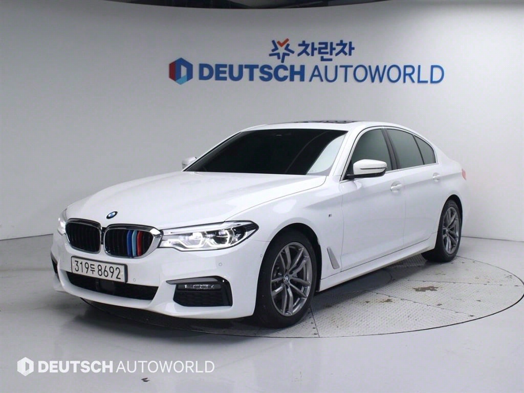 BMW 5ø(7)  520d xDrive M ÷