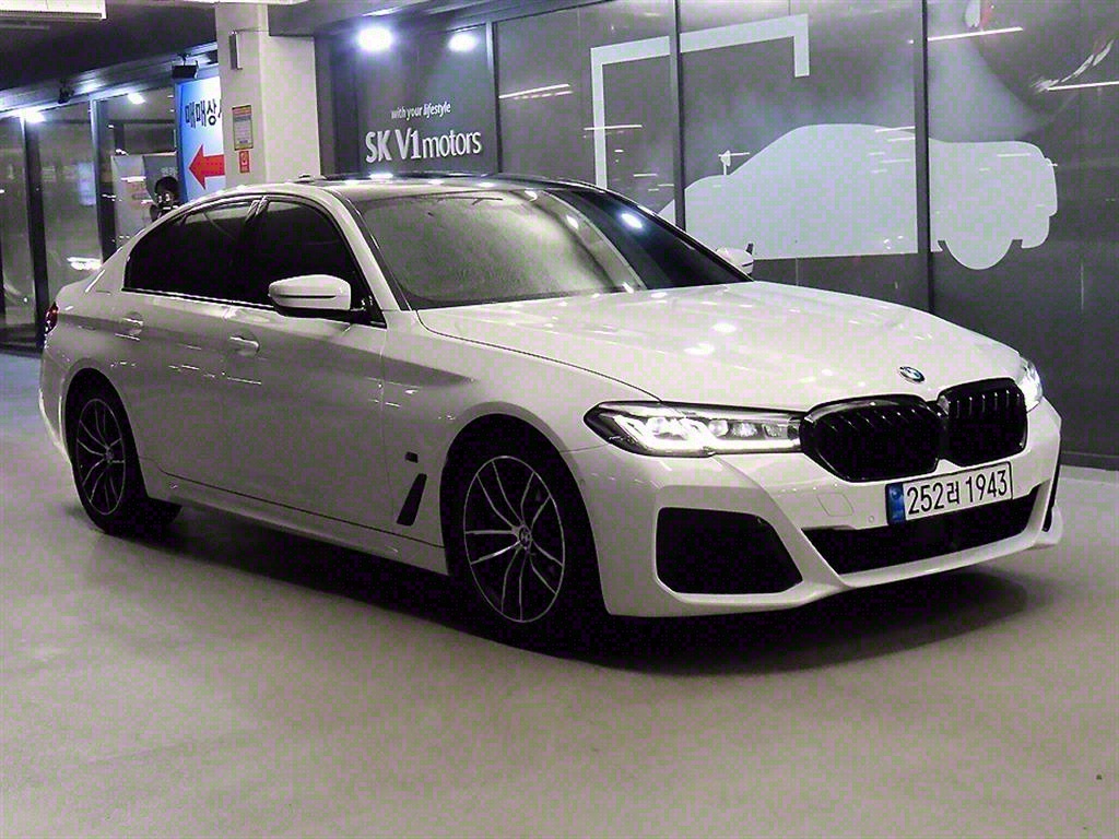 BMW 5ø(7)  520i M 
