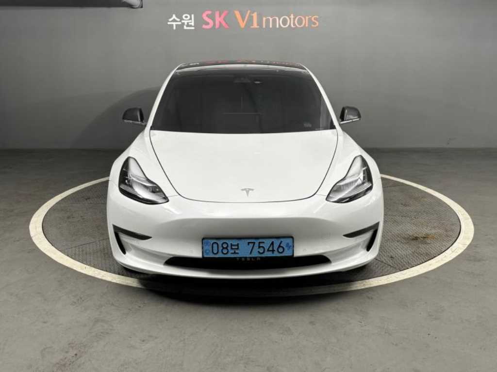 ׽  3 EV RWD Ĵٵ  ÷
