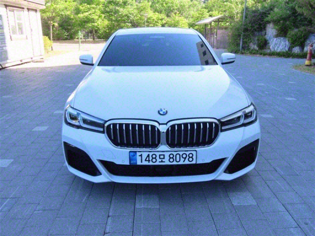 BMW 5ø(7)  520i M 